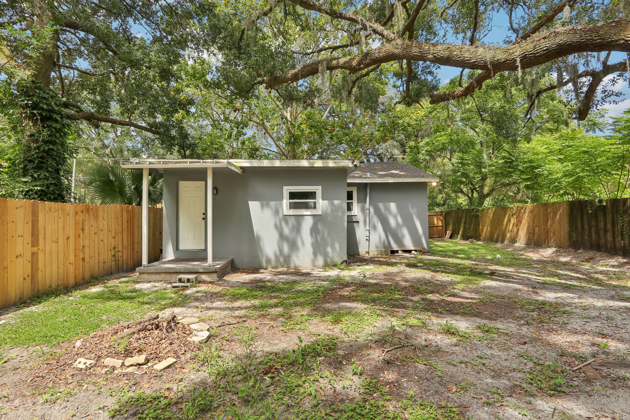 NE 16th Way-S0409-025.jpg