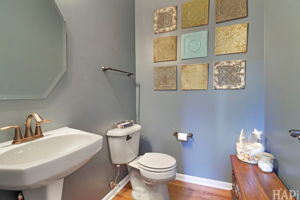  Photo 9