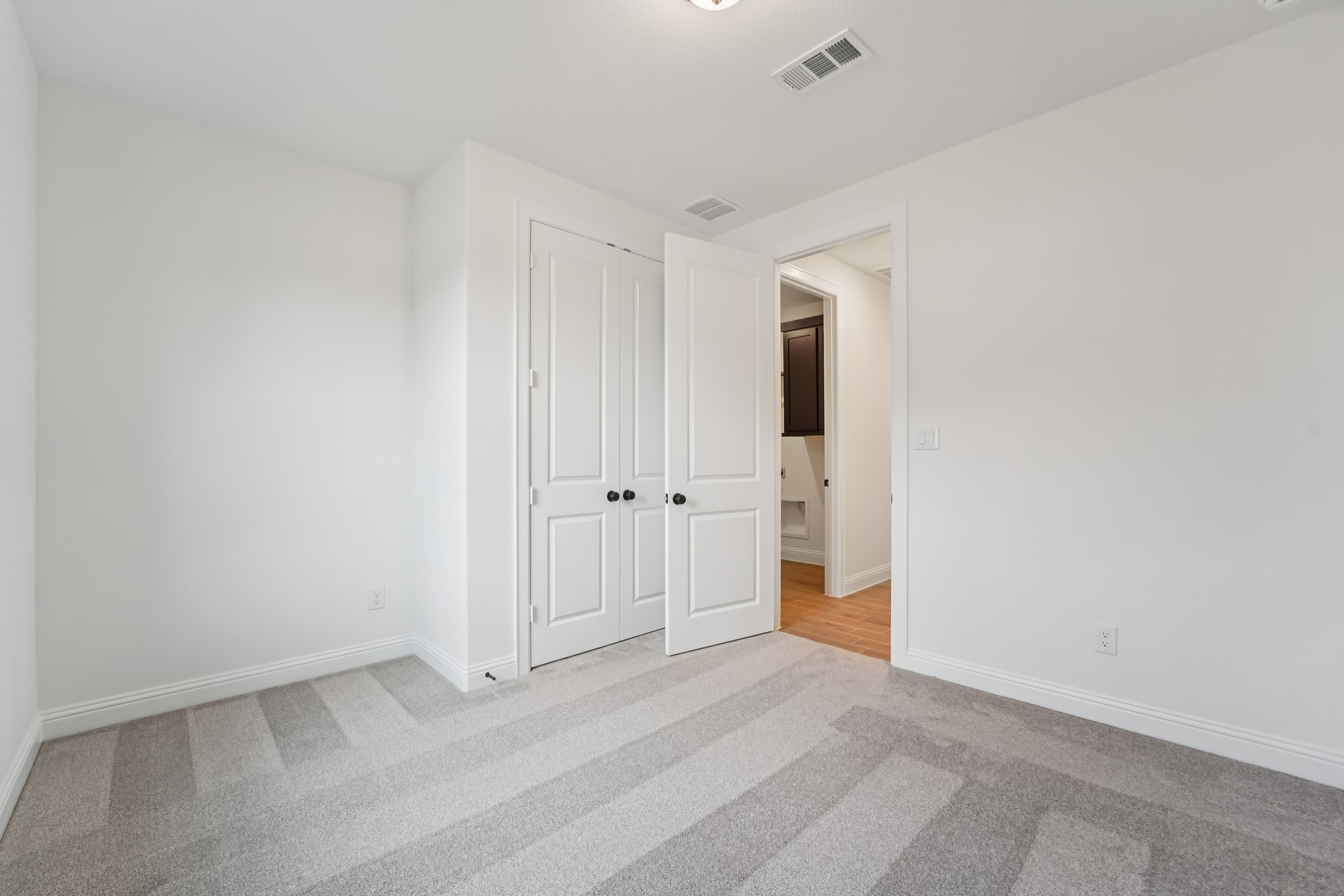 Sheridan River Trl-S1902-026.jpg