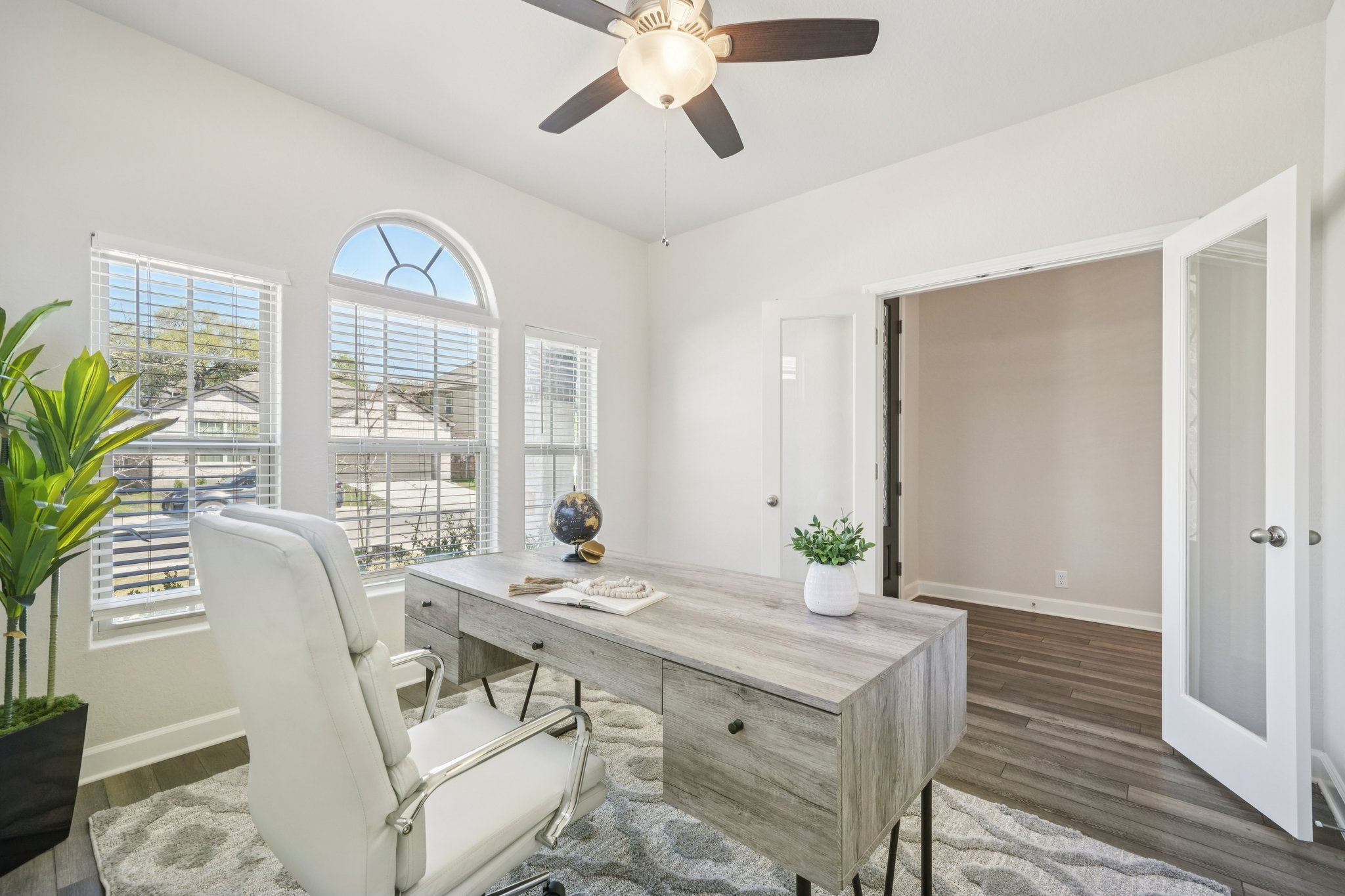 Athens Cpe-S2103-019.jpg