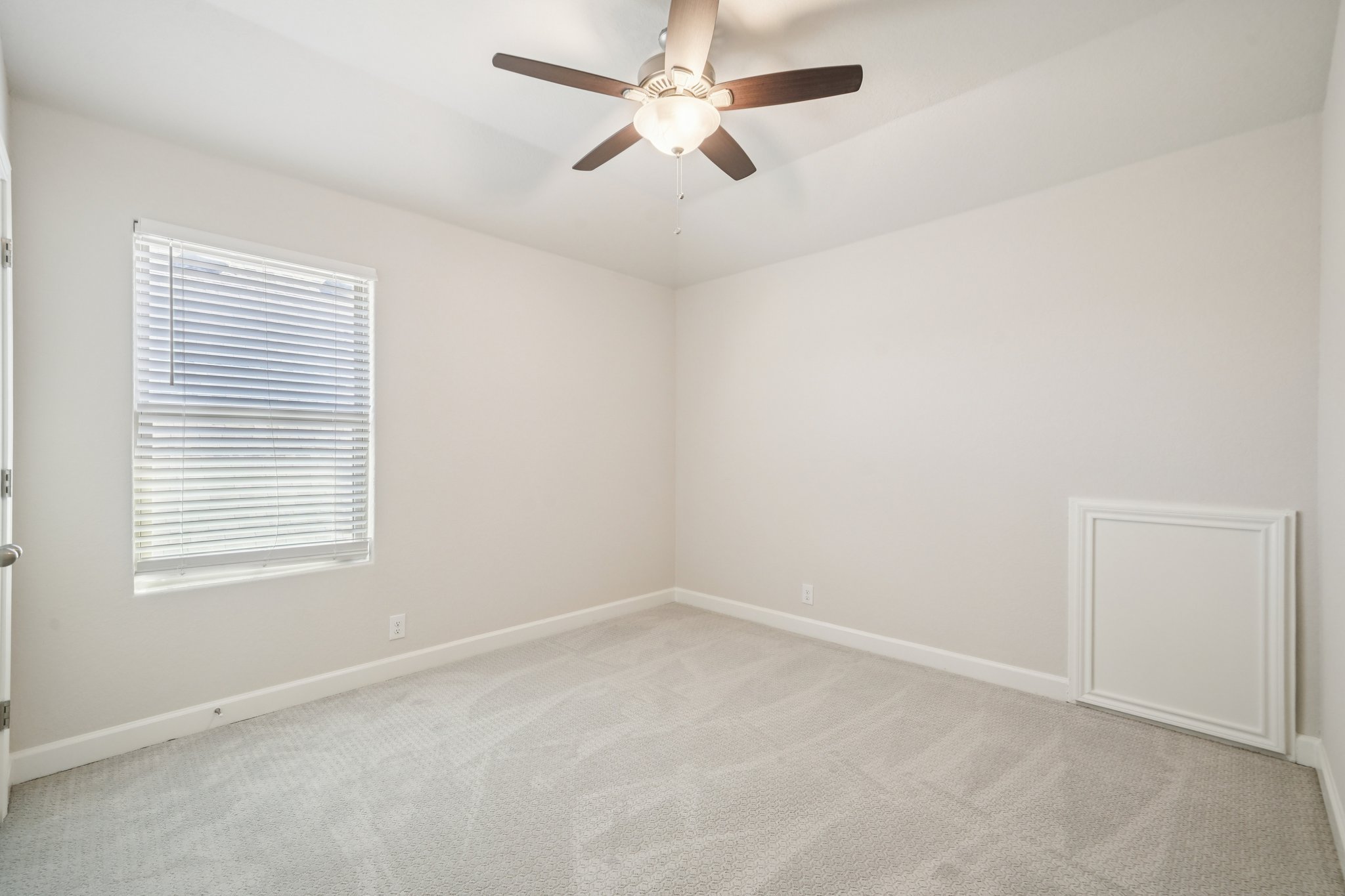 Athens Cpe-S2103-037.jpg