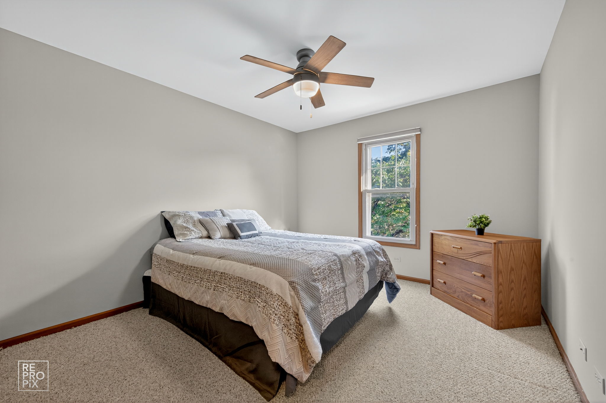 1624 Estes Ave, Des Plaines, IL 60018_010