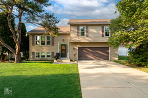 1624 Estes Ave, Des Plaines, IL 60018_001
