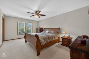 1624 Estes Ave, Des Plaines, IL 60018_006
