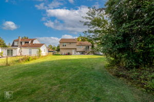 1624 Estes Ave, Des Plaines, IL 60018_015