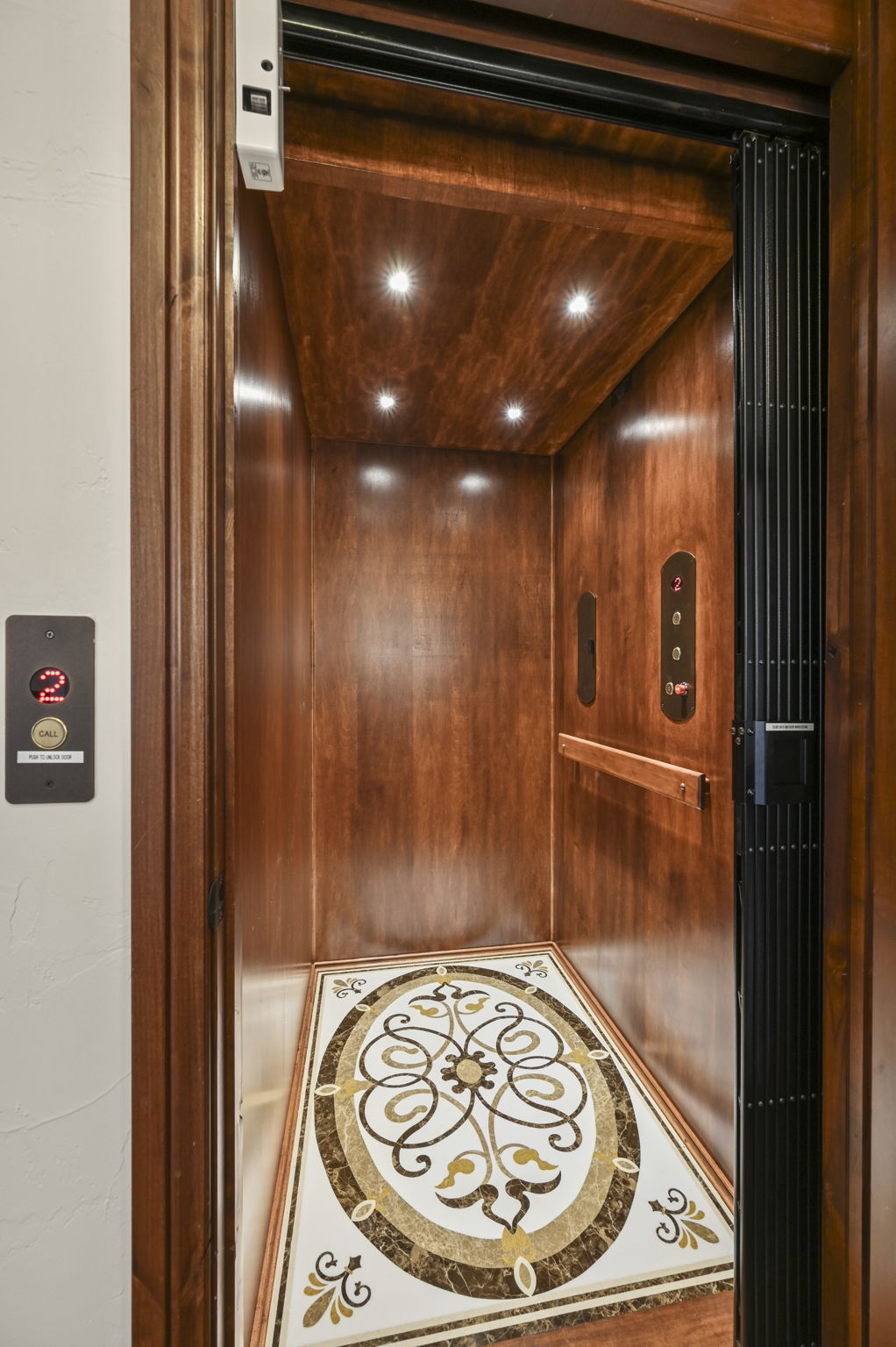  Photo 41