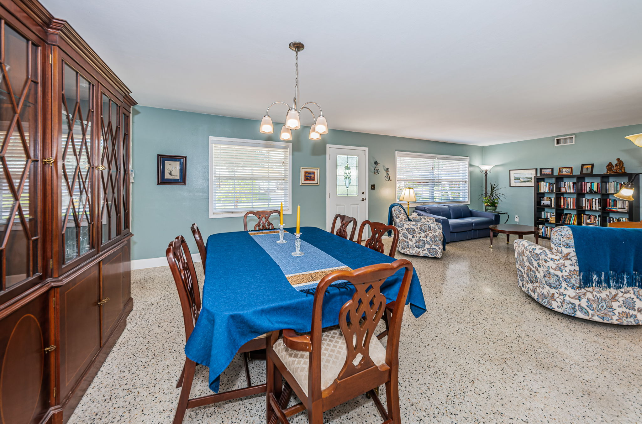 Dining Room2