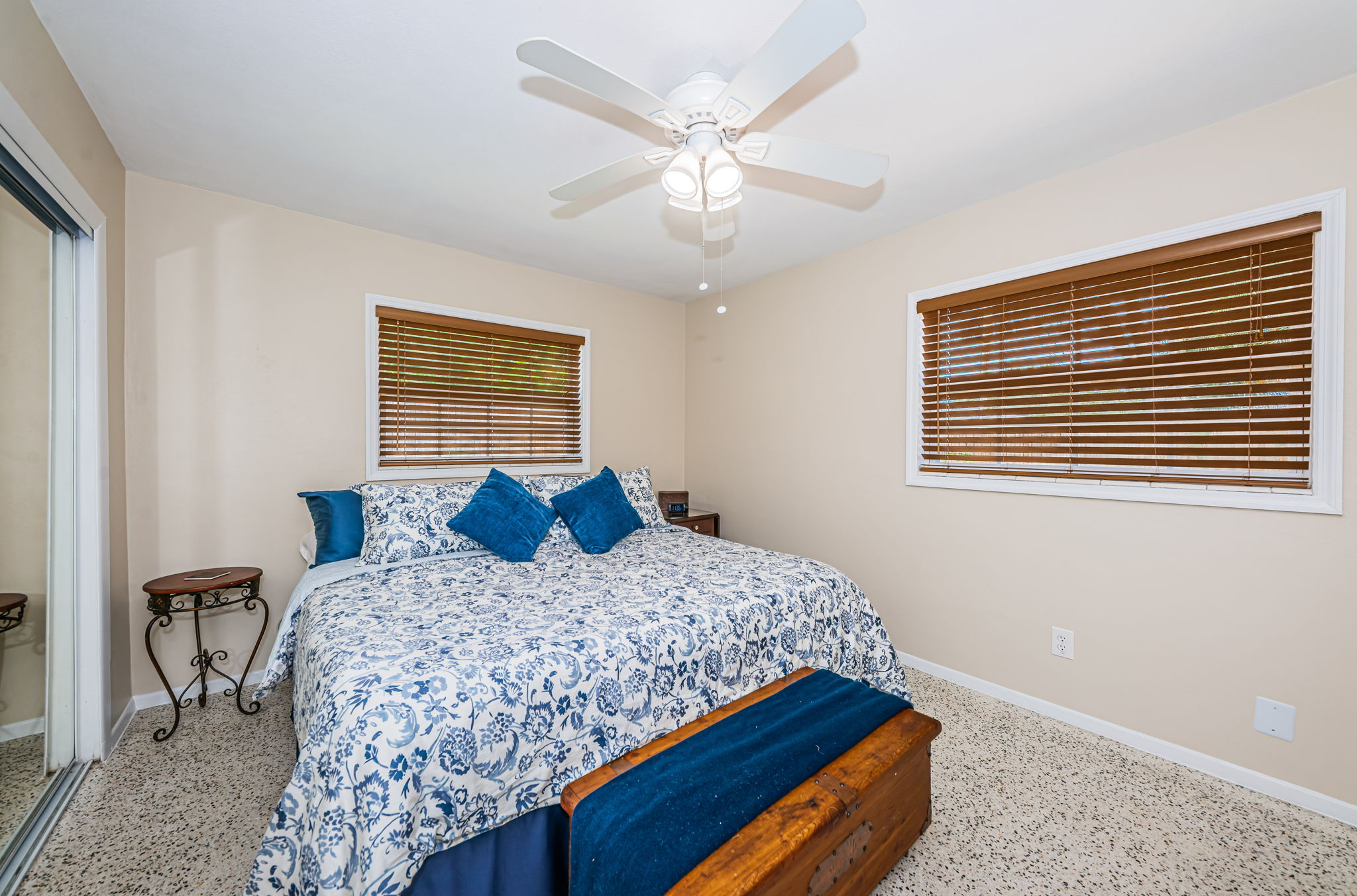 Master Bedroom1a