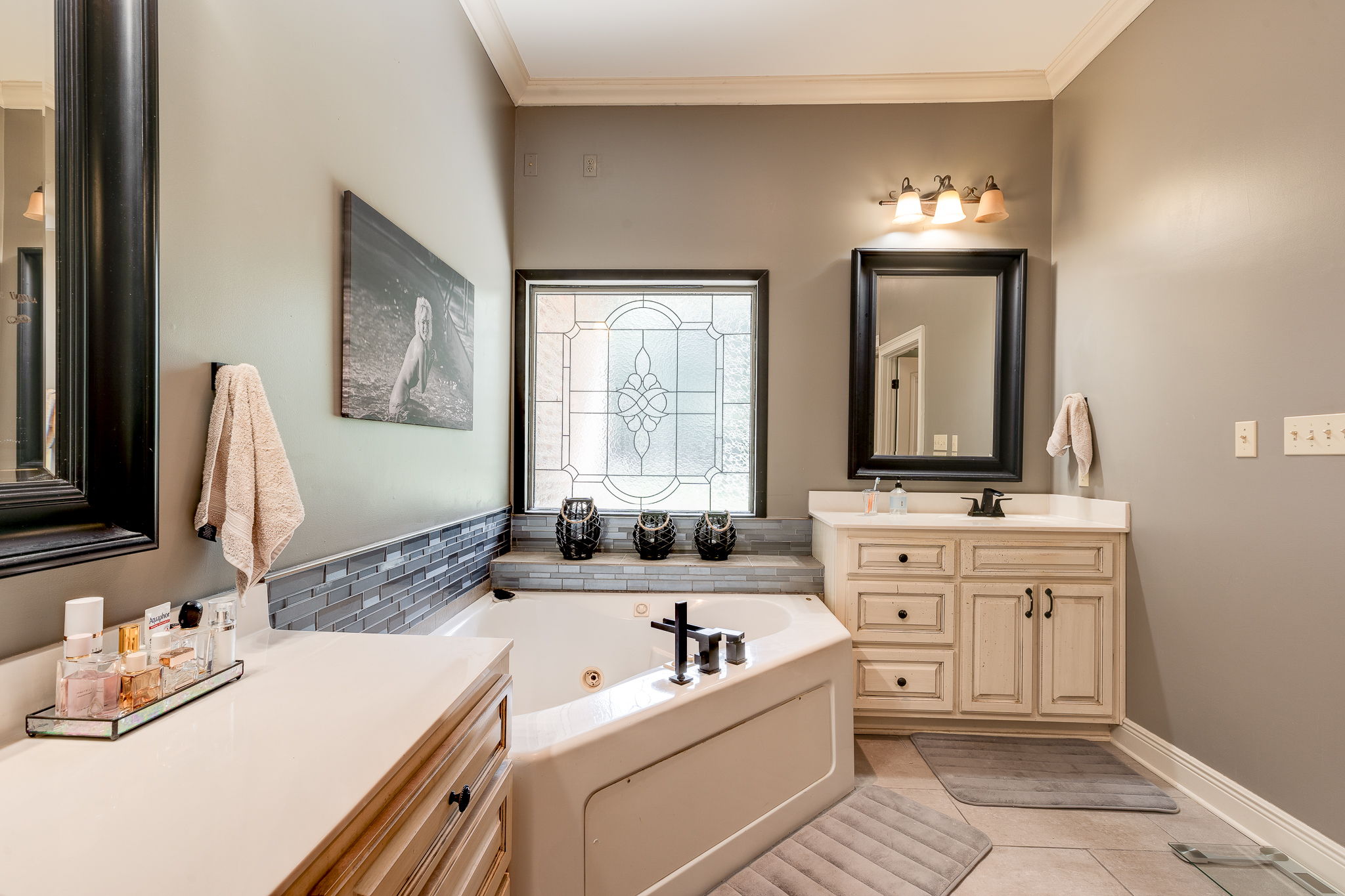 2 (15 of 22) Master Bathroom