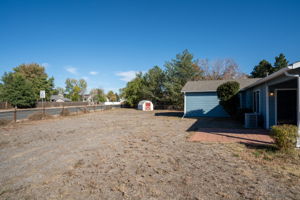  Photo 40
