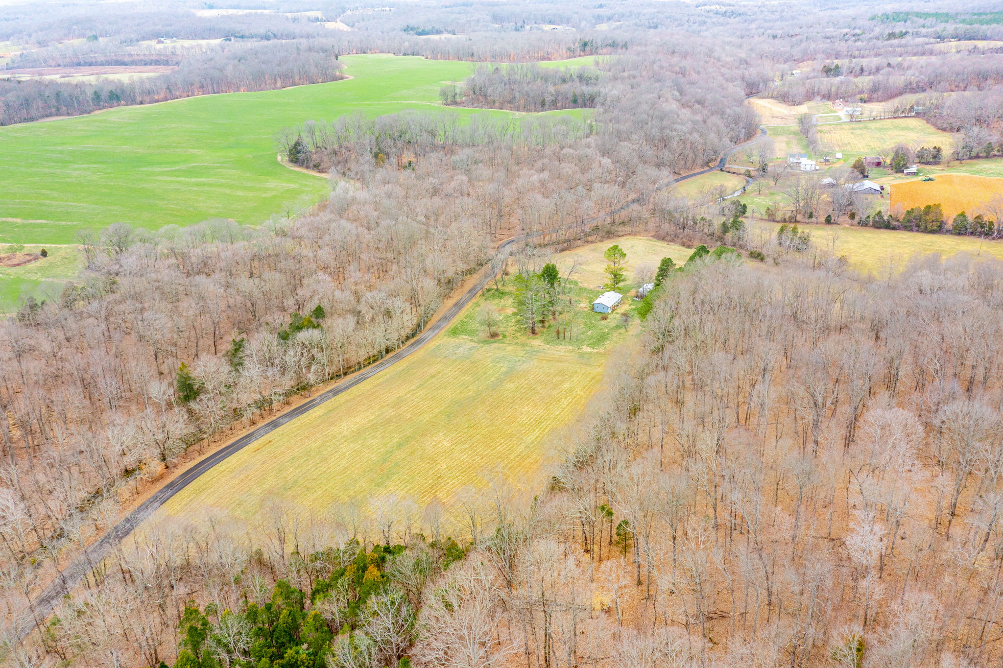 1625 Absher Branch Rd, Westmoreland, TN 37186 Eloquent Homes Photography