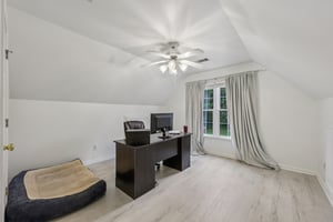 Cheshire Ct NW-L2907-044.jpg