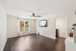 Cheshire Ct NW-L2907-047.jpg