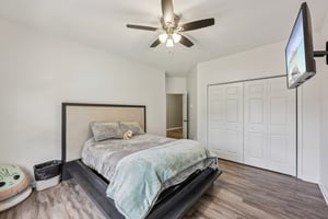 Cheshire Ct NW-L2907-065.jpg