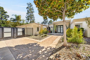  Photo 34