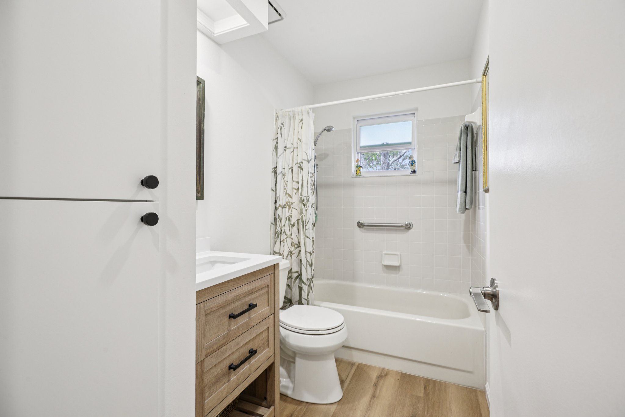 New Abbey Ave-S1902-026.jpg