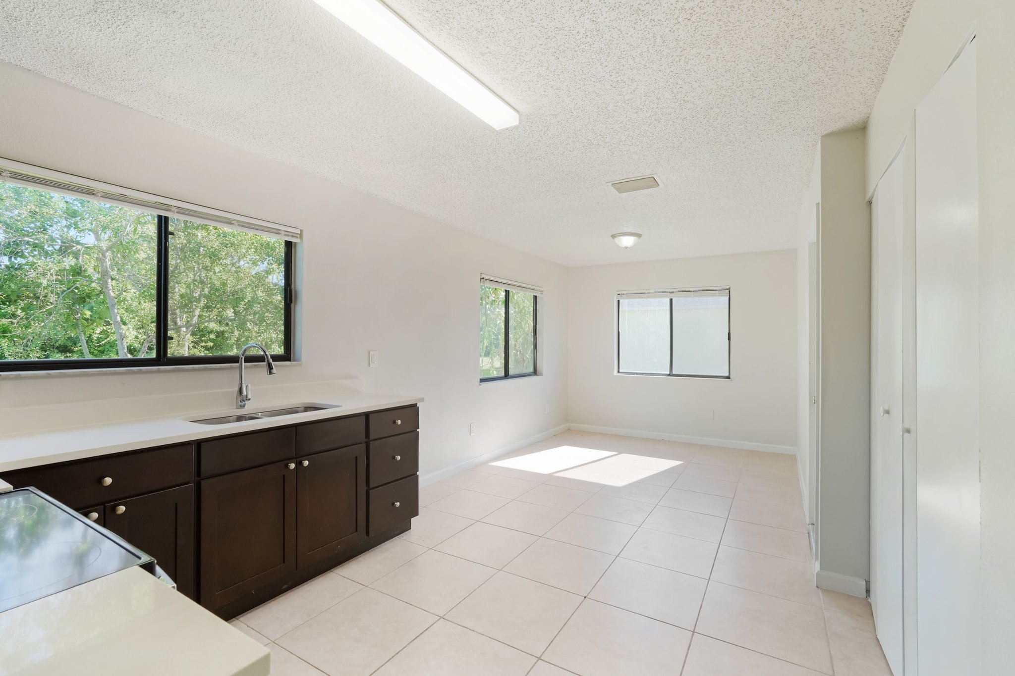 Westcott St-S0909-015.jpg