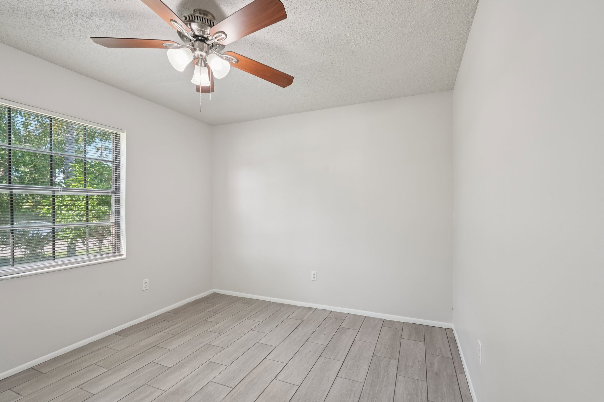 Westcott St-S0909-019.jpg