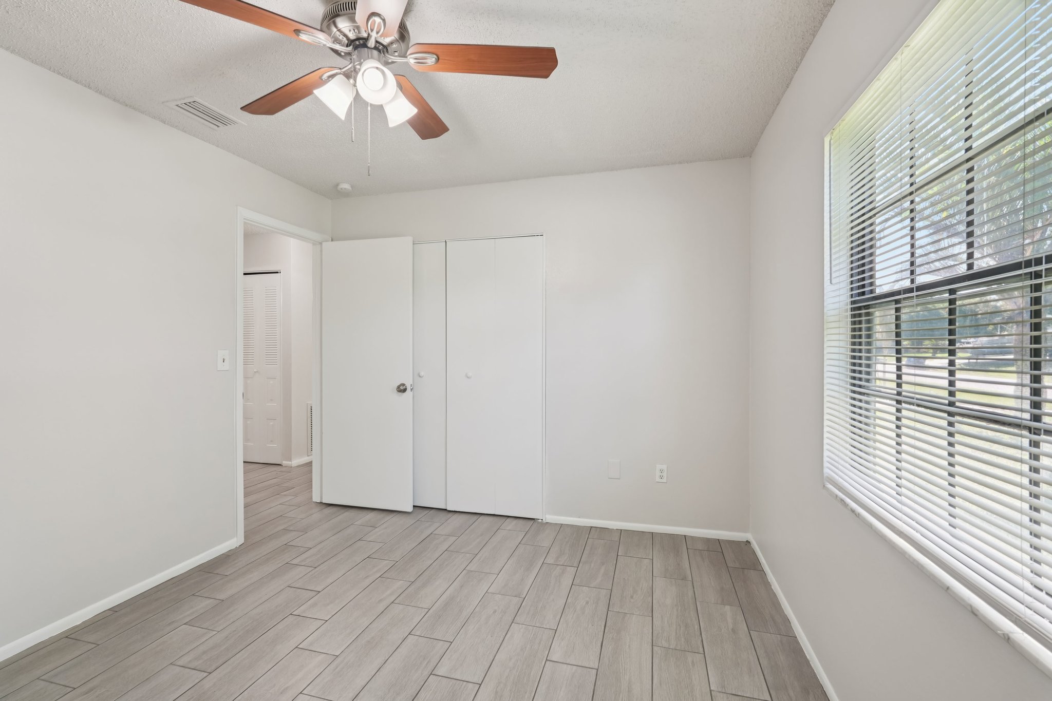 Westcott St-S0909-021.jpg