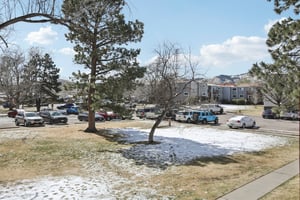 W 10th Ave E3-S1703-006.jpg