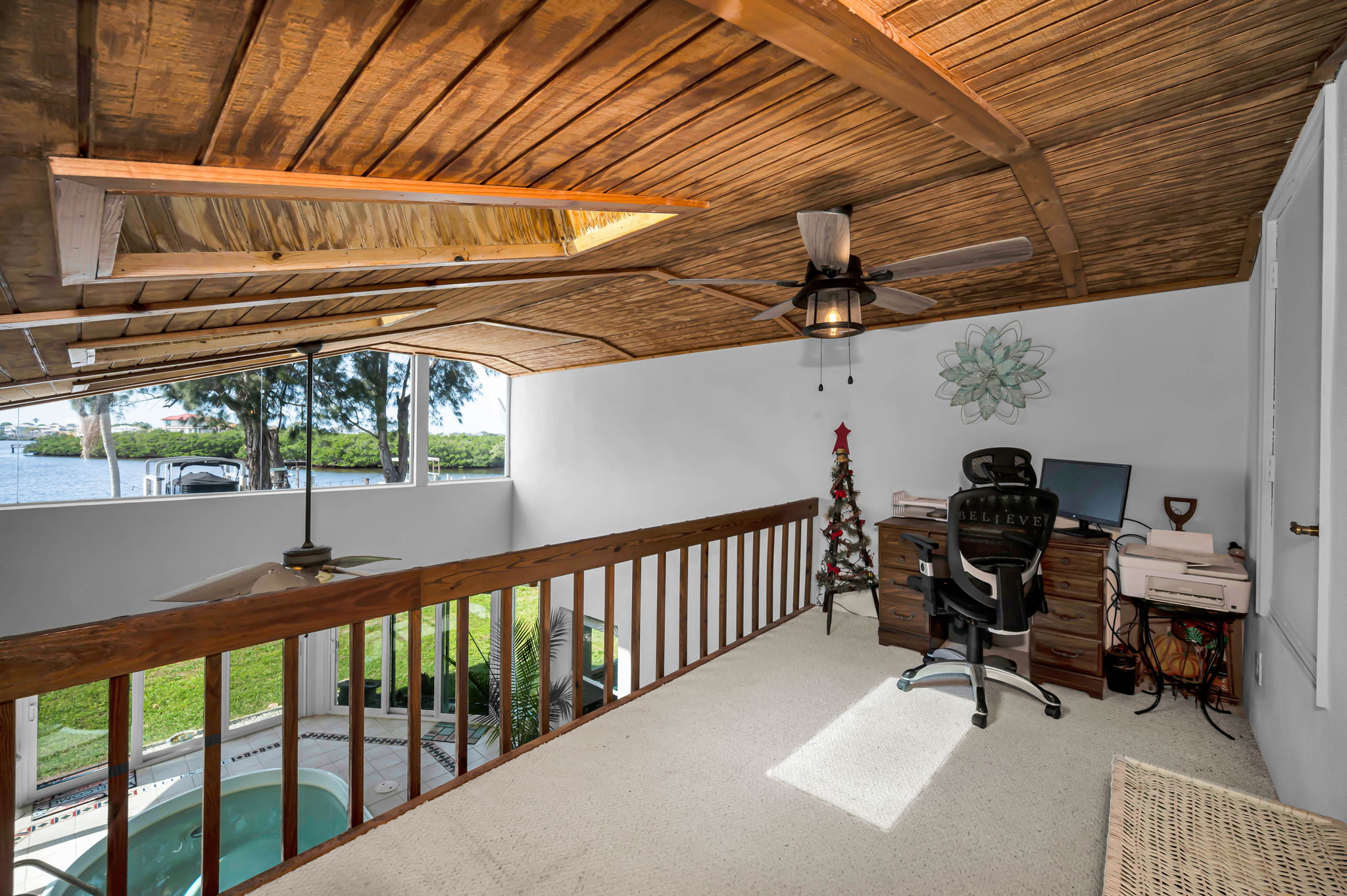 Lanai Balcony1