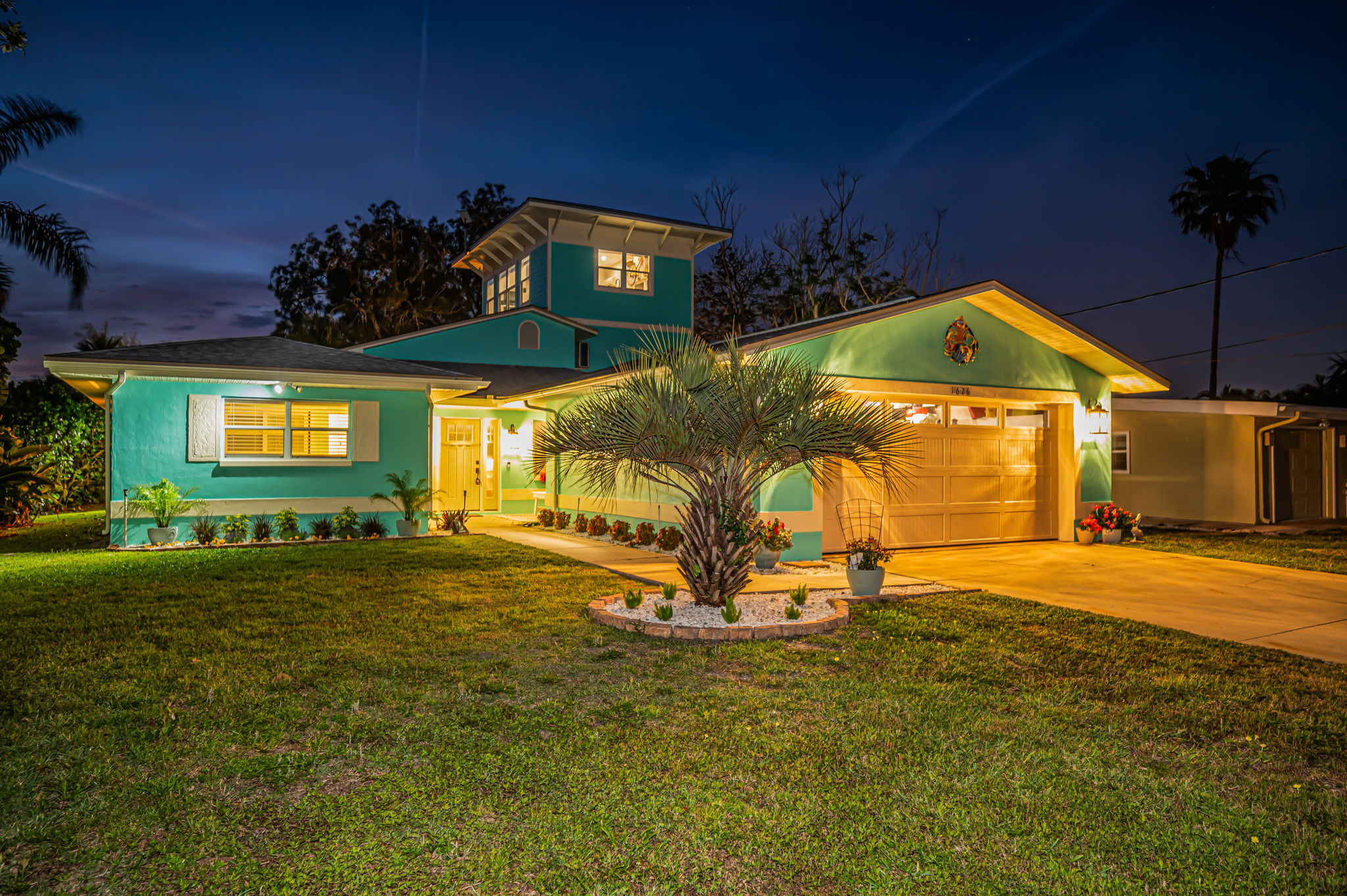 Front Exterior31