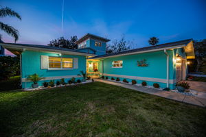 Front Exterior24