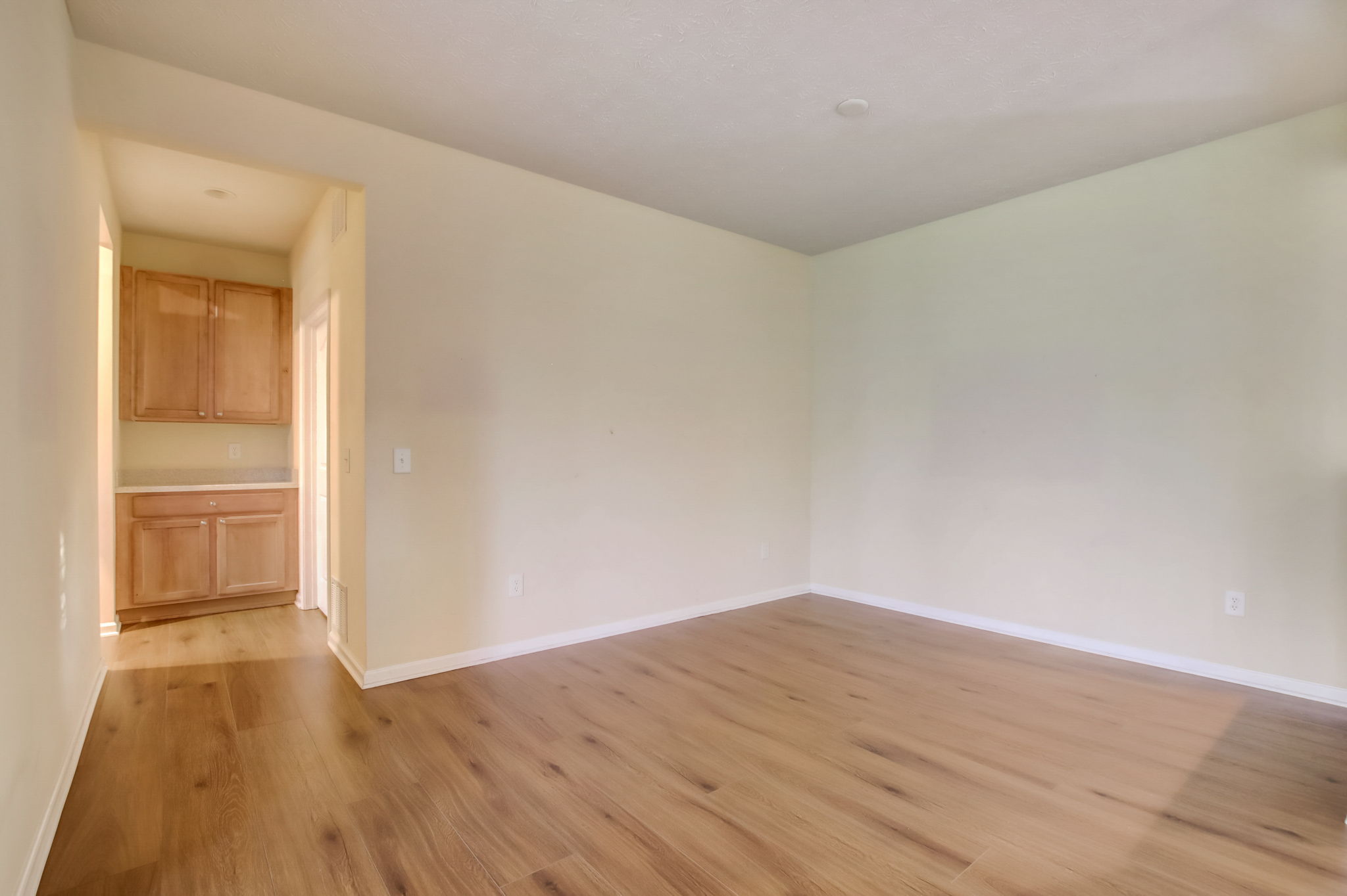 Dursley Ct-010