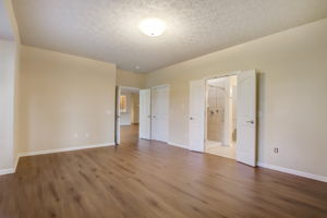 Dursley Ct-025