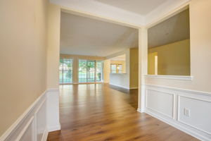 Dursley Ct-004