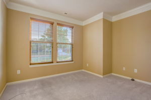 Dursley Ct-018