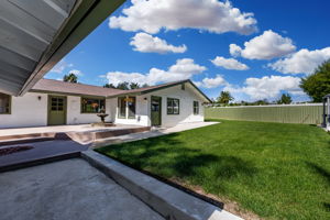  Photo 48