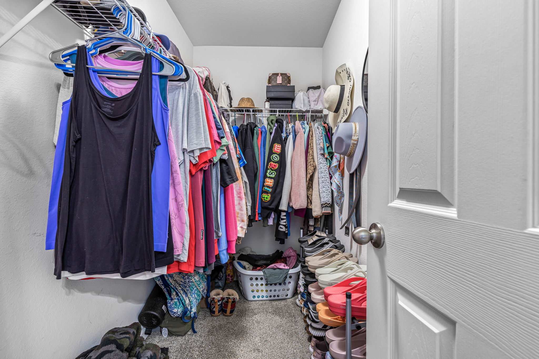  Photo 46
