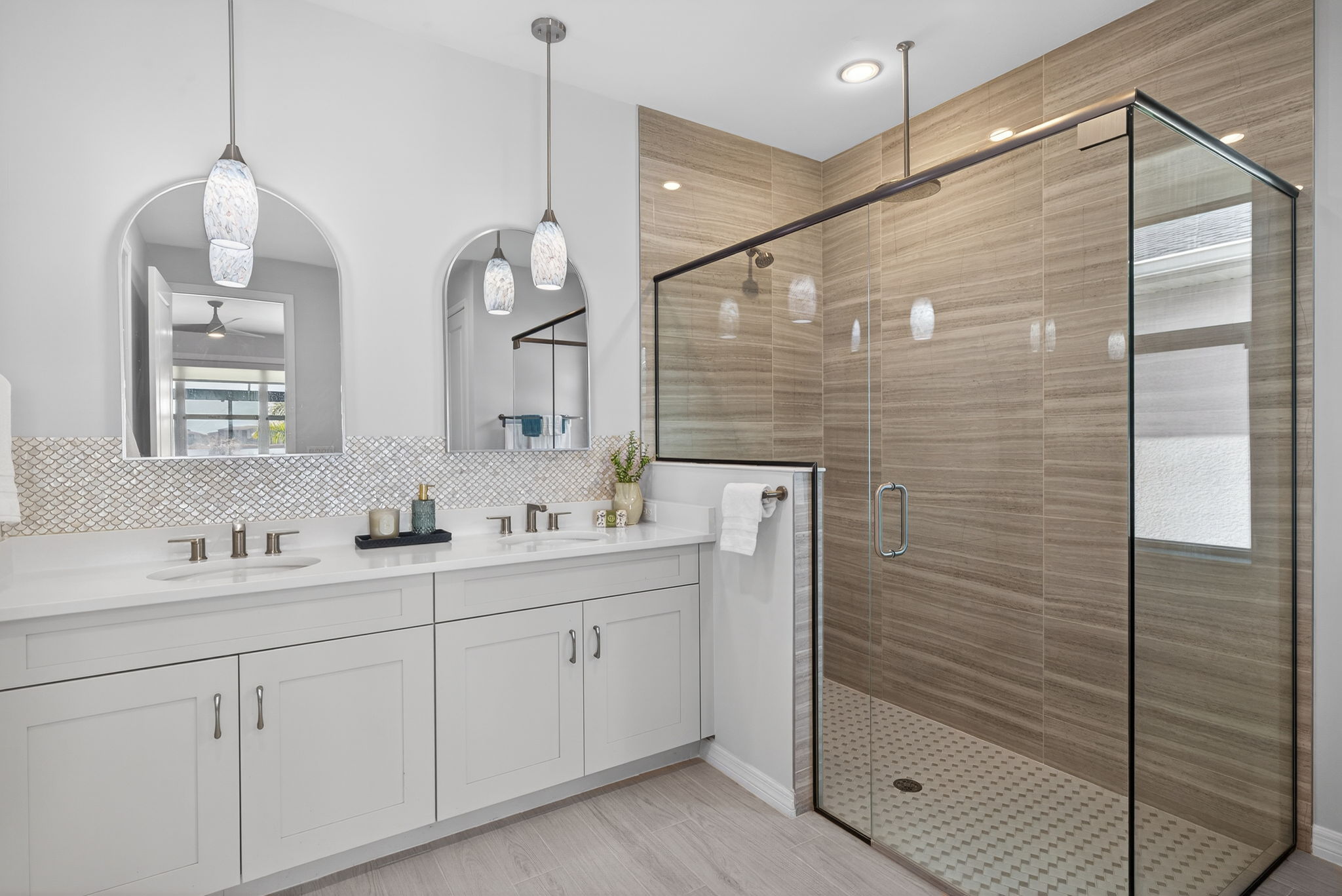 Primary Bathroom 4 of 4-r