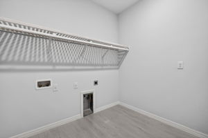 Laundry Room-r