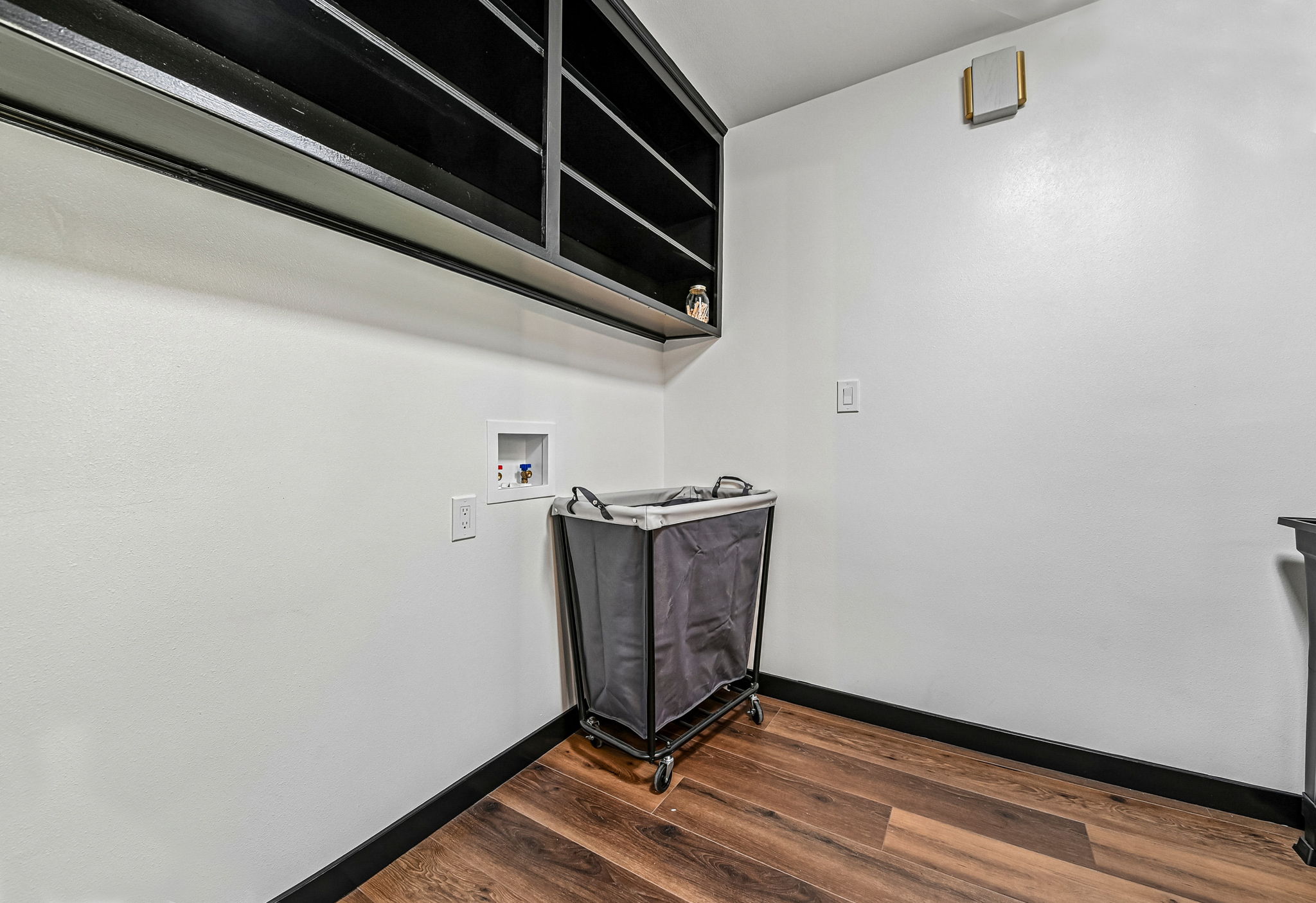 Janine Dr-S2010-031