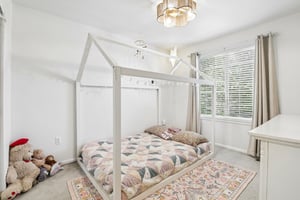 Holeman Dr-S1607-027.jpg