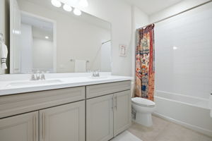  Photo 35