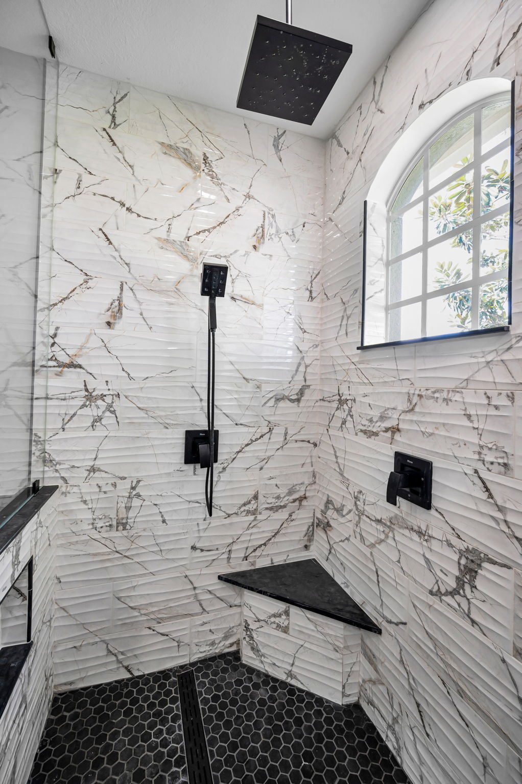 Primary Bathroom1b