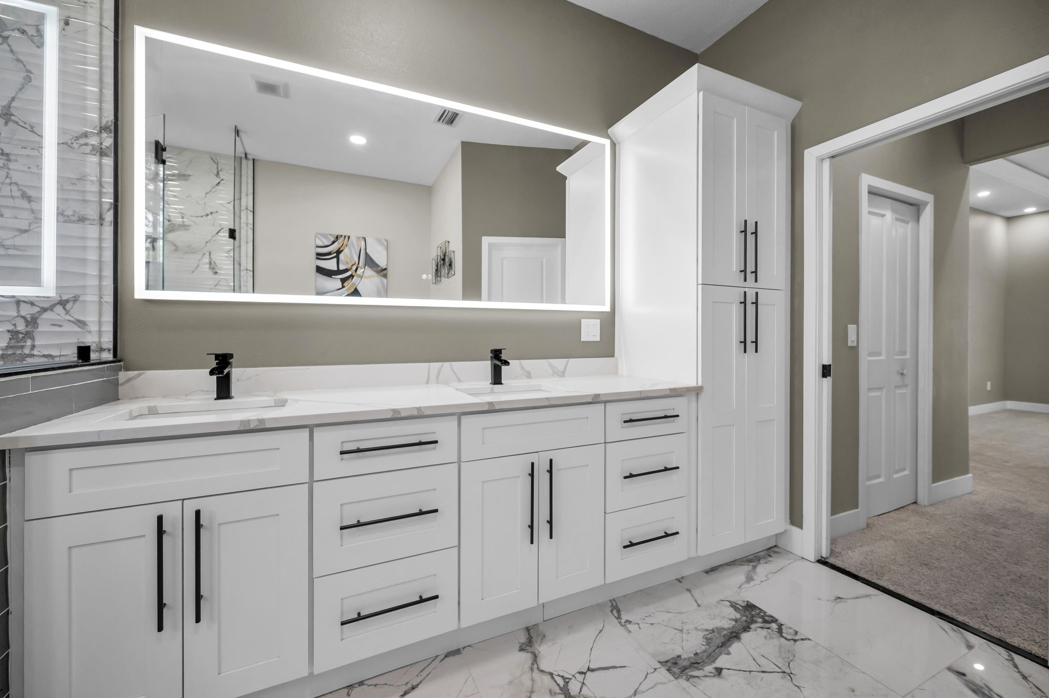 Primary Bathroom1h