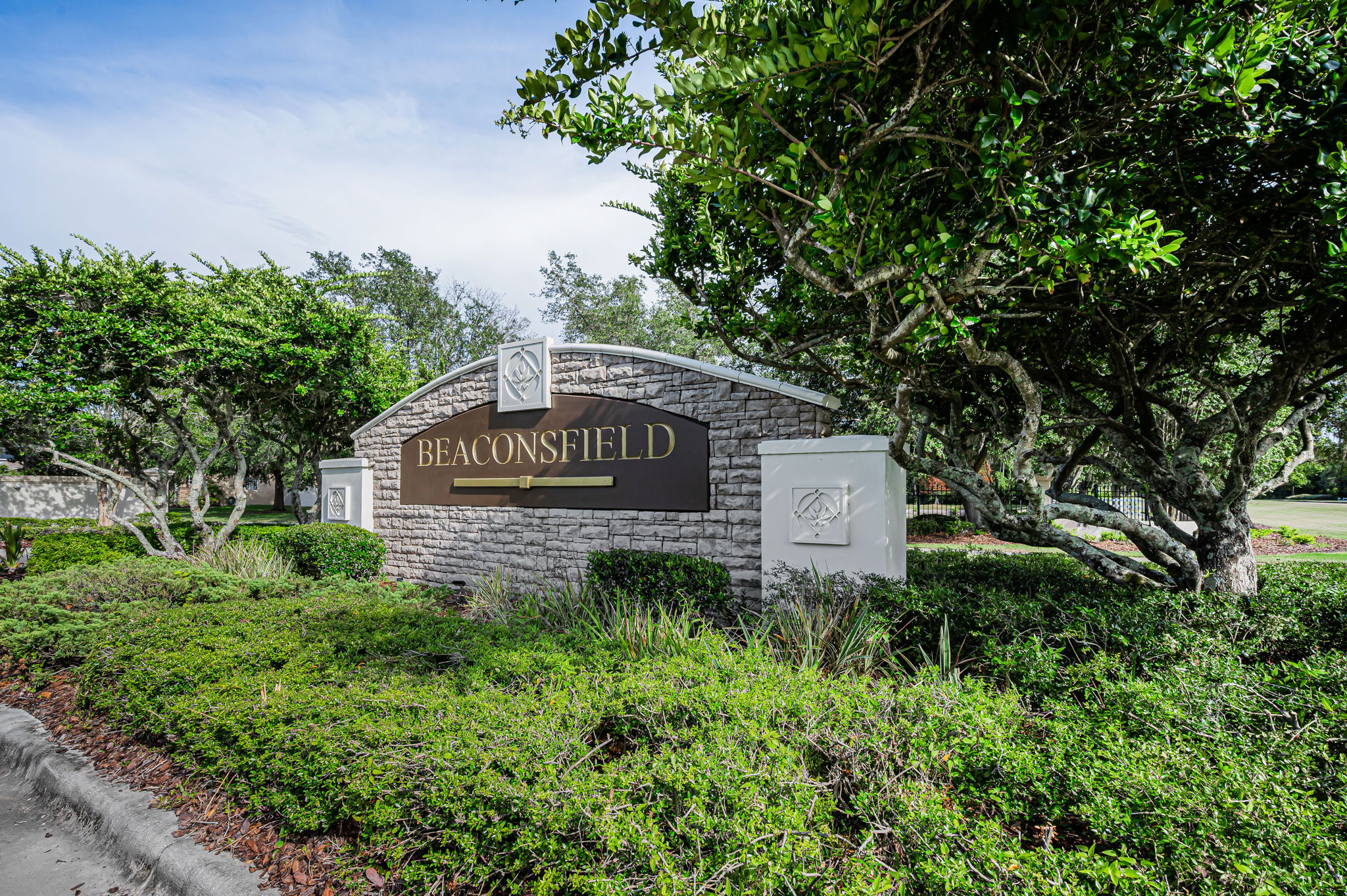 Beaconsfield Gated Entry3