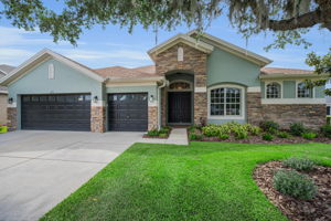 Front Exterior9