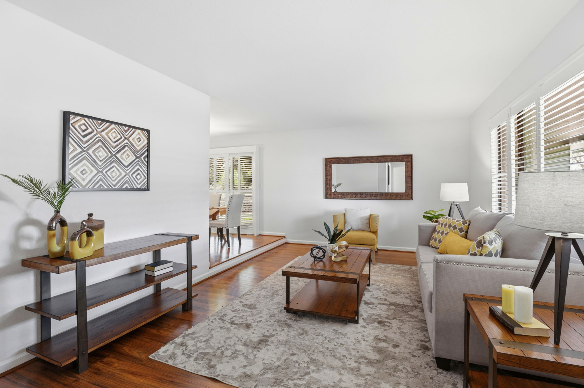 011_F8_16290 Blackie Rd