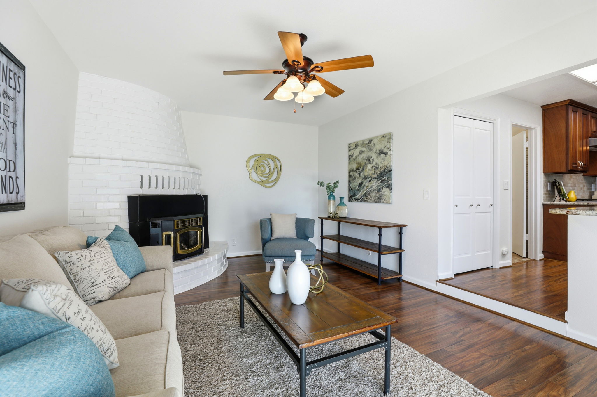 014_F8_16290 Blackie Rd