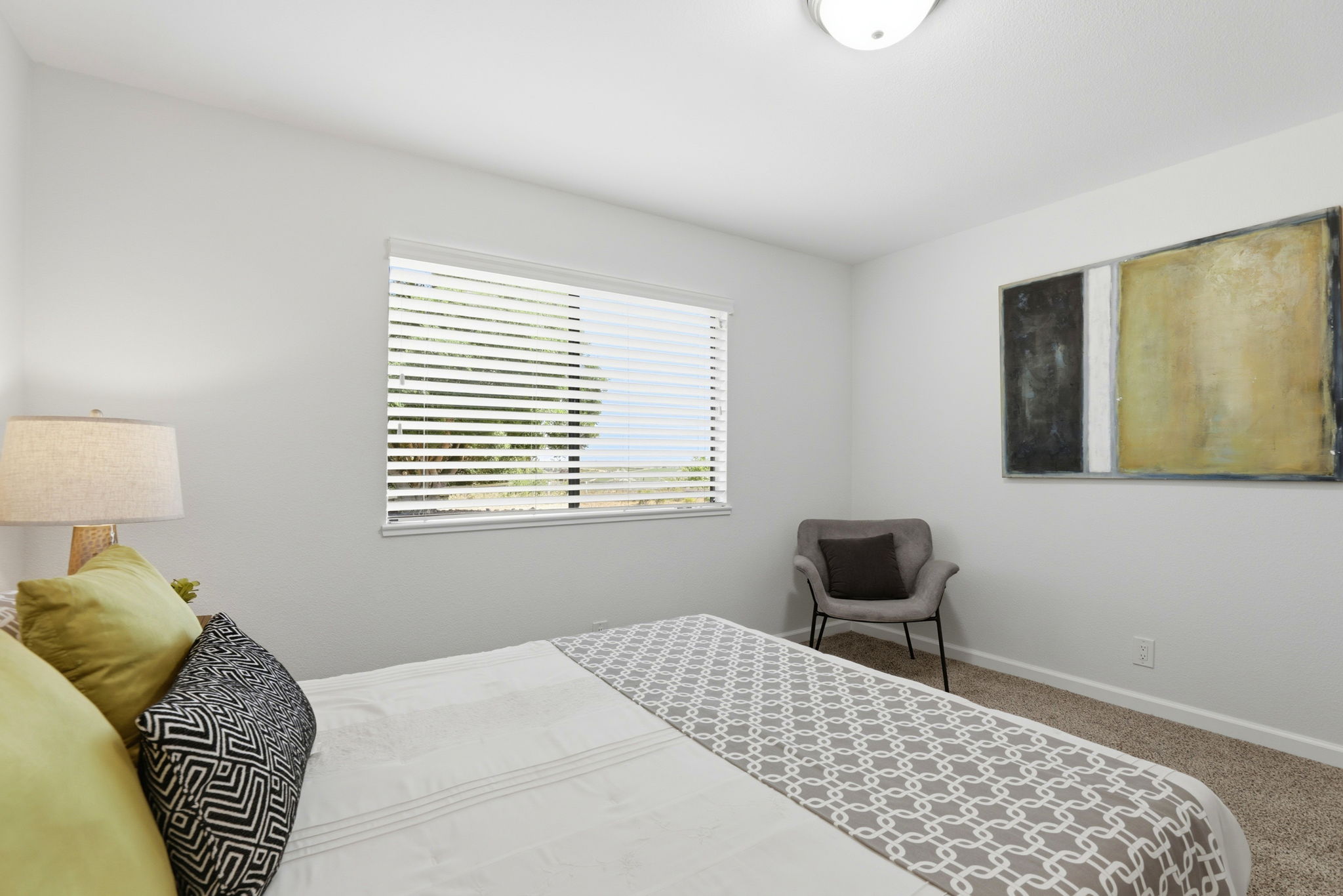 022_F8_16290 Blackie Rd