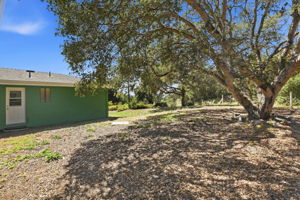 040_F8_16290 Blackie Rd