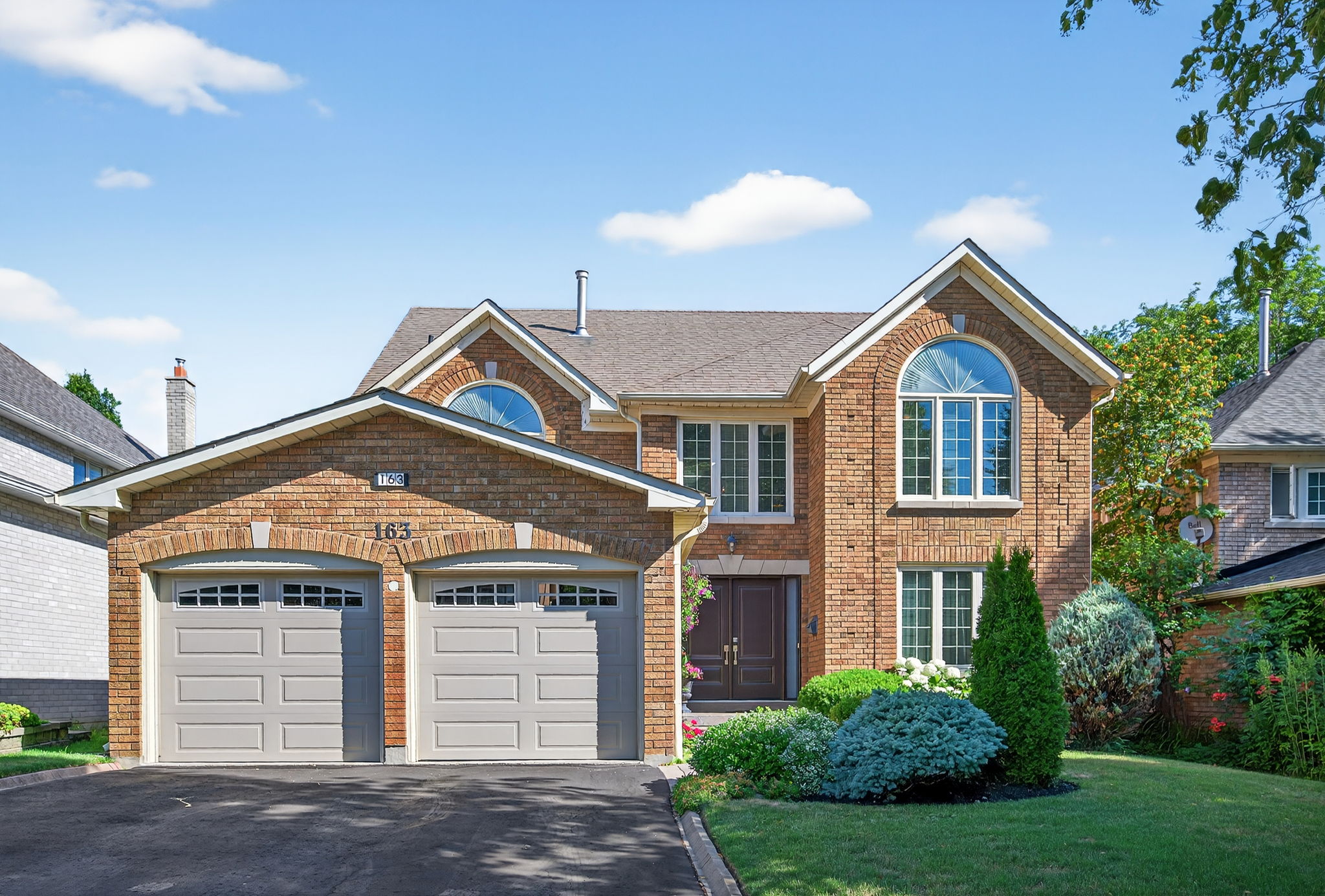 163 Corner Ridge Rd Aurora, ON L4G 6L5