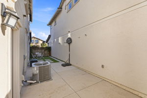  Photo 36