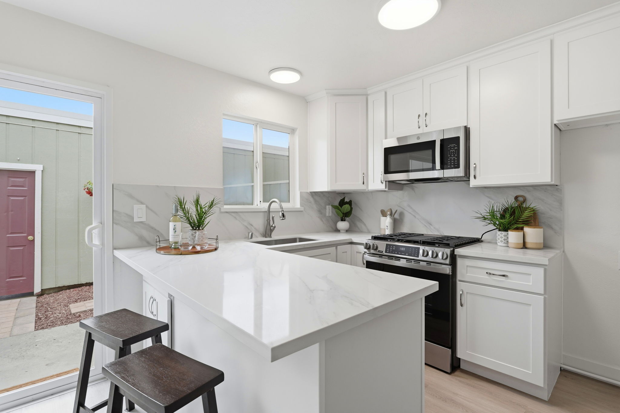 014_F8_163 Harbor Oaks Cir