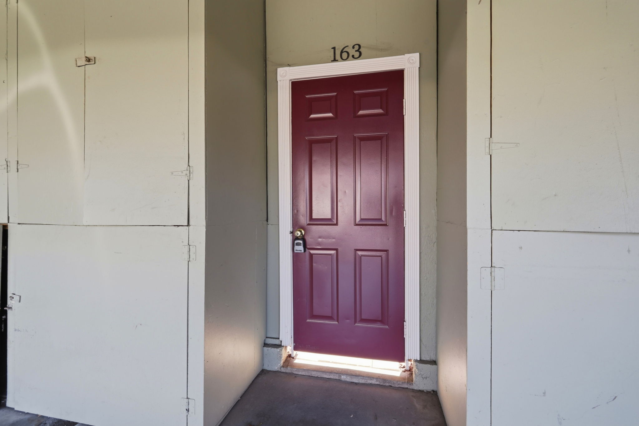 031_F8_163 Harbor Oaks Cir